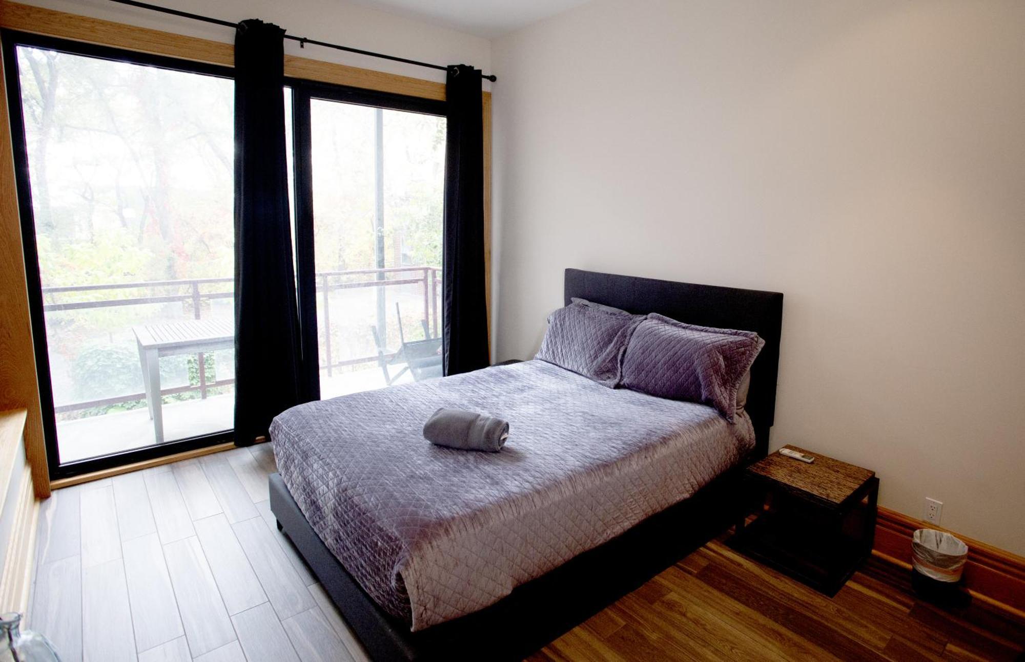 Spacious Downtown Montreal Apartment, 4Br-2Ba,Free Wifi Dış mekan fotoğraf